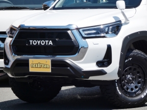 ハイラックス新車アウトレット安全装備 一部改良モデル 新型ハイラックス