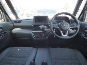 デリカミニデリカミニ　４ＷＤ　Ｔプレミアム