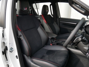 ハイラックス一部改良モデル 新型ハイラックス　GR-SPORT