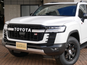 ランドクルーザー３００新設GRスポーツ クリーンディーゼルツインターボ