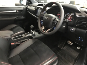 ハイラックスGRスポーツ 新型ハイラックスGR-SPORT