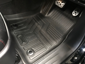 ハイラックスGRスポーツ 新型ハイラックスGR-SPORT