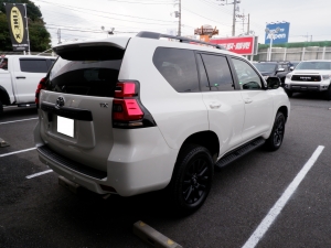 ランクルプラド特別仕様車　マットブラックエディション