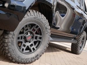 ハイラックスGRスポーツ 新型ハイラックスGR-SPORT