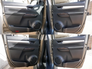 ハイラックス新車未登録ハイラックス　コンプリート