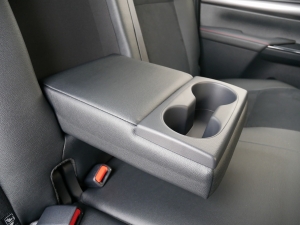 ハイラックスGRスポーツ 新型ハイラックスGR-SPORT
