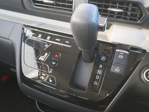 デリカミニデリカミニ　４ＷＤ　Ｔプレミアム
