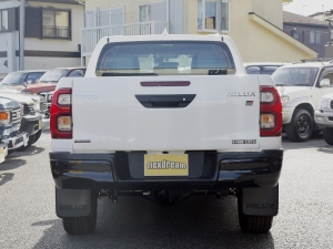 ハイラックス新車コンプリートトラック　SUV