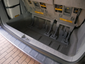 シエナ新車並行　2013年モデル