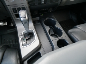 タンドラ新車並行　2012年モデル　6インチリフトアップ
