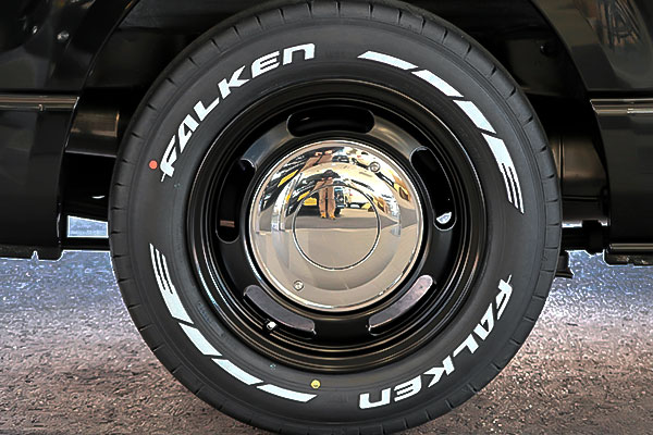 FALKEN W11（ファルケン W11）