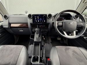 ランクル７０キャンプ　アウトドア　レジャー　４ＷＤ　ＳＵＶ