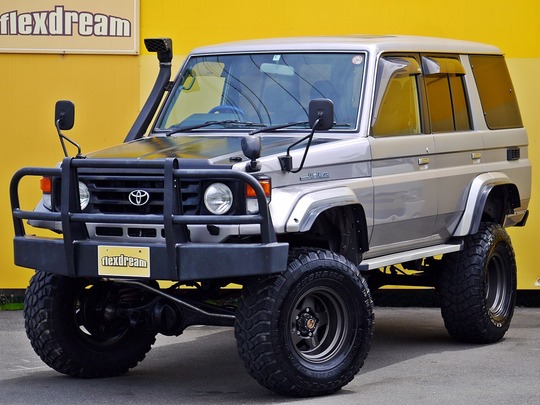 ランドクルーザー70 LXの中古車を探すなら【グーネット】