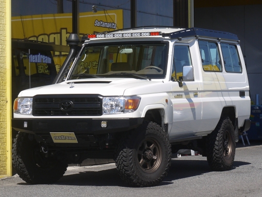 ランクル70新車並行輸入車 カスタムカーギャラリー車両詳細