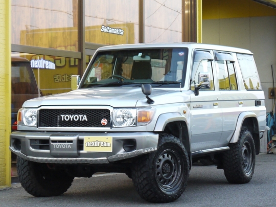 トヨタ ランクル70 スペアタイヤカバー GRJ76 純正品 ８１ - その他