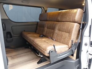ハイエースＶ4WD　ディーゼルターボ　FD-BOX V09-N