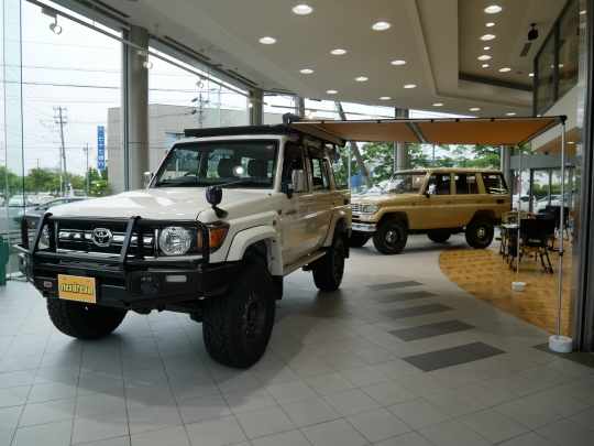 ランドクルーザーバン