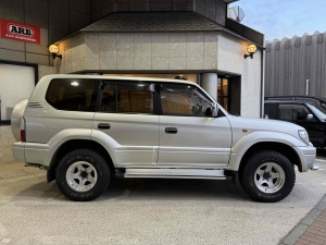 ランクルプラド95系TZ　8人乗り　ノーマル車　サンルーフ