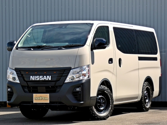 キャラバン新車アウトレット