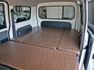 タウンエースタウンエース　新車コンプリート　MONOBOX
