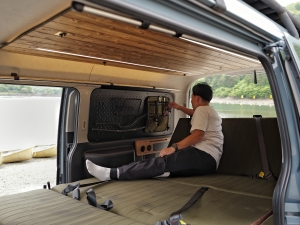ハイエースＶMONOBOX　車中泊できる街乗り仕様車