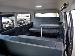 ハイエースＷ１０人乗り　車中泊できる街乗り仕様車