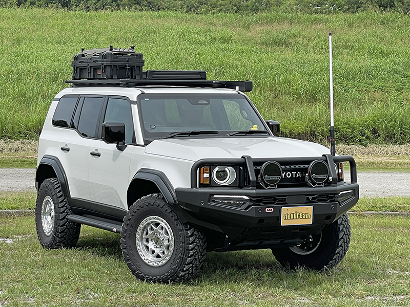 ランクル250 ARBバンパー・ルーフラック、OMEリフトアップ、KMCアルミホイール、TOYOTIREオプカン
